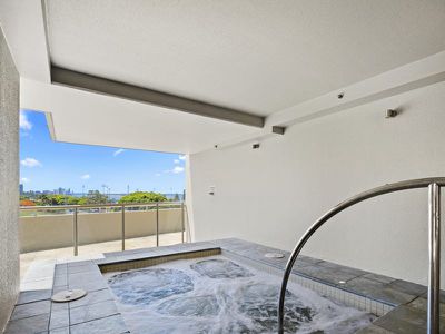 2502 / 50 MARINE PARADE, Southport
