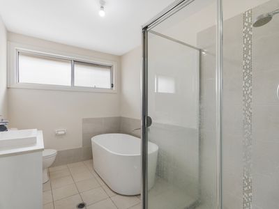 10 Tropea Street, Austral