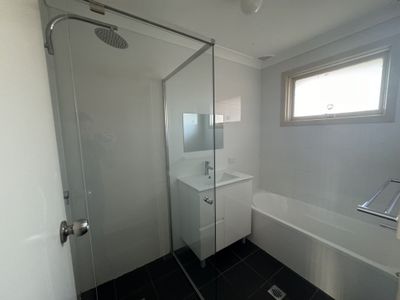 5 Eloura Street, Dharruk