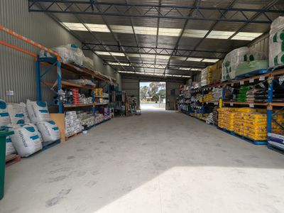 Mitre 10 / Petstock Barham & Cohuna