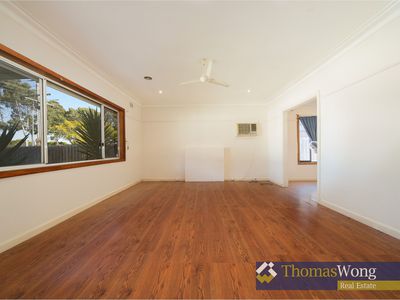 1401 North Road, Oakleigh East