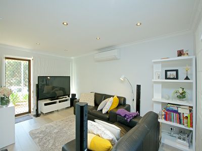 2/27-29 Edgehill Street, Scarborough