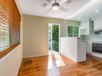 16 Valiant Crescent, Strathpine
