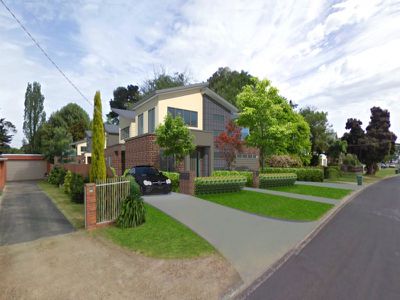 2 / 28 Skinner Street, Hastings