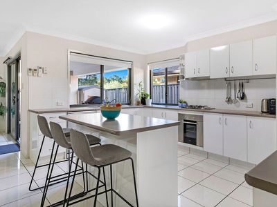 6 Ansett Way, Upper Coomera