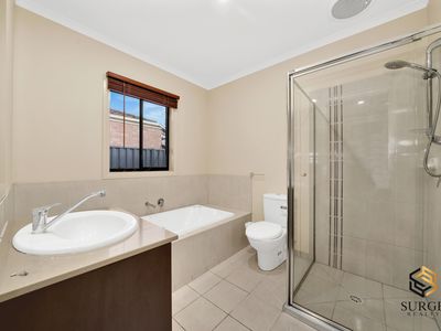 10 Kambah Street, Tarneit