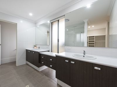 74 Pimento Cr, Port Kennedy
