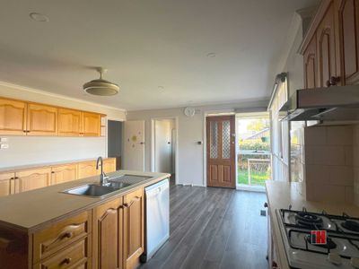 52 Rosemar Circuit, Viewbank