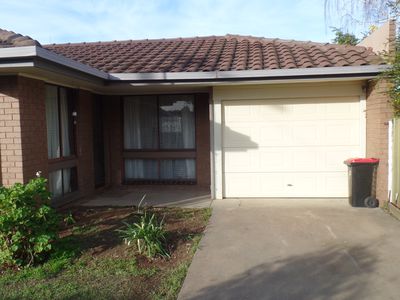 2 / 1 Cottrell Street , Shepparton