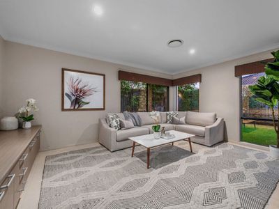 7 Rowland Avenue, Wakerley