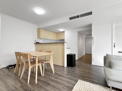 320 / 585 La Trobe Street, Melbourne