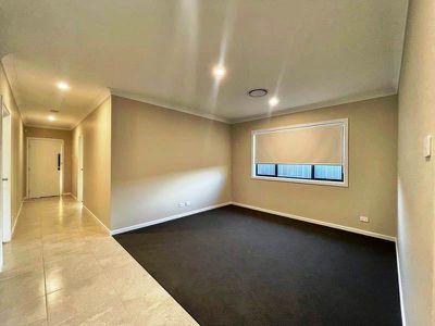 35 Federation Boulevard, Forbes