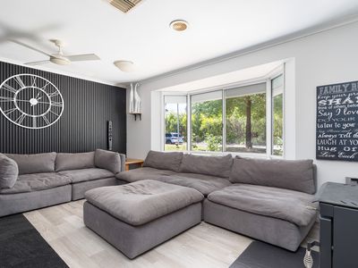 2 Kingston Road, Thurgoona