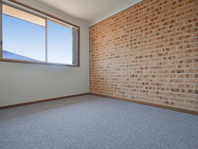 4 / 166 Broadmeadow Road, Broadmeadow