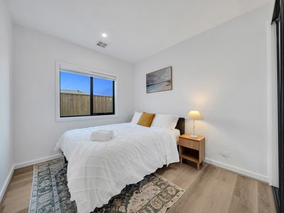 10 Whippet Street, Tarneit