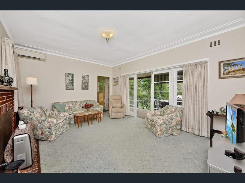 54 Gloucester Road, Epping