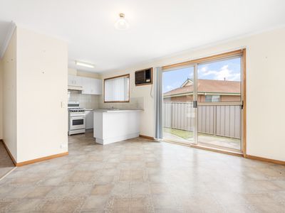 2 / 404 LAWRENCE STREET, Wodonga