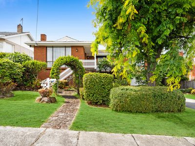 57 Cornwall Crescent, Newnham