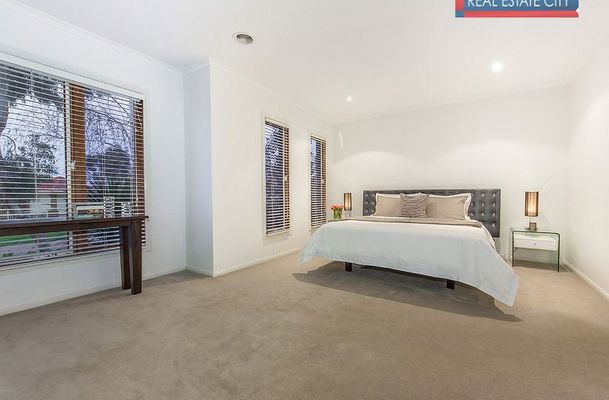 72 Axminster Drive, Craigieburn