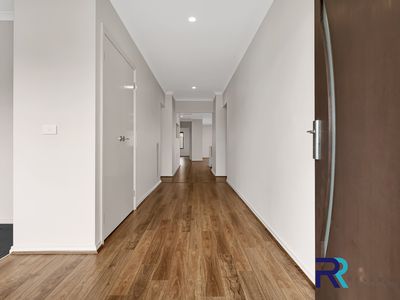 9 Larneuk Drive, Cobblebank