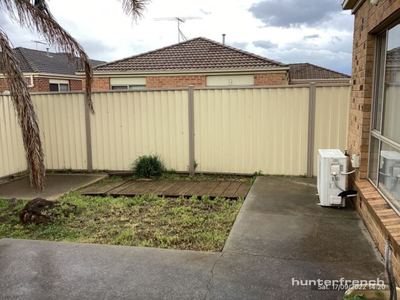 2/20 Bridlepath Drive, Truganina