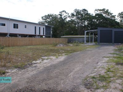 52 First Avenue, Woodgate