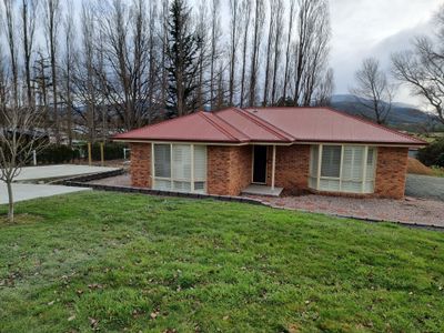51 Mountain River Road, Grove