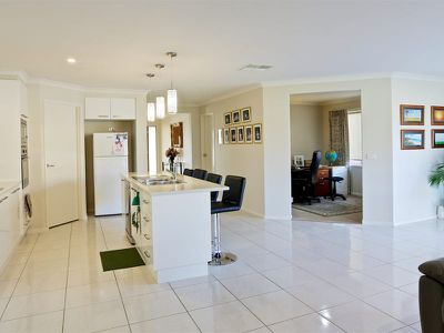 3 Lakeside Dr, Nagambie