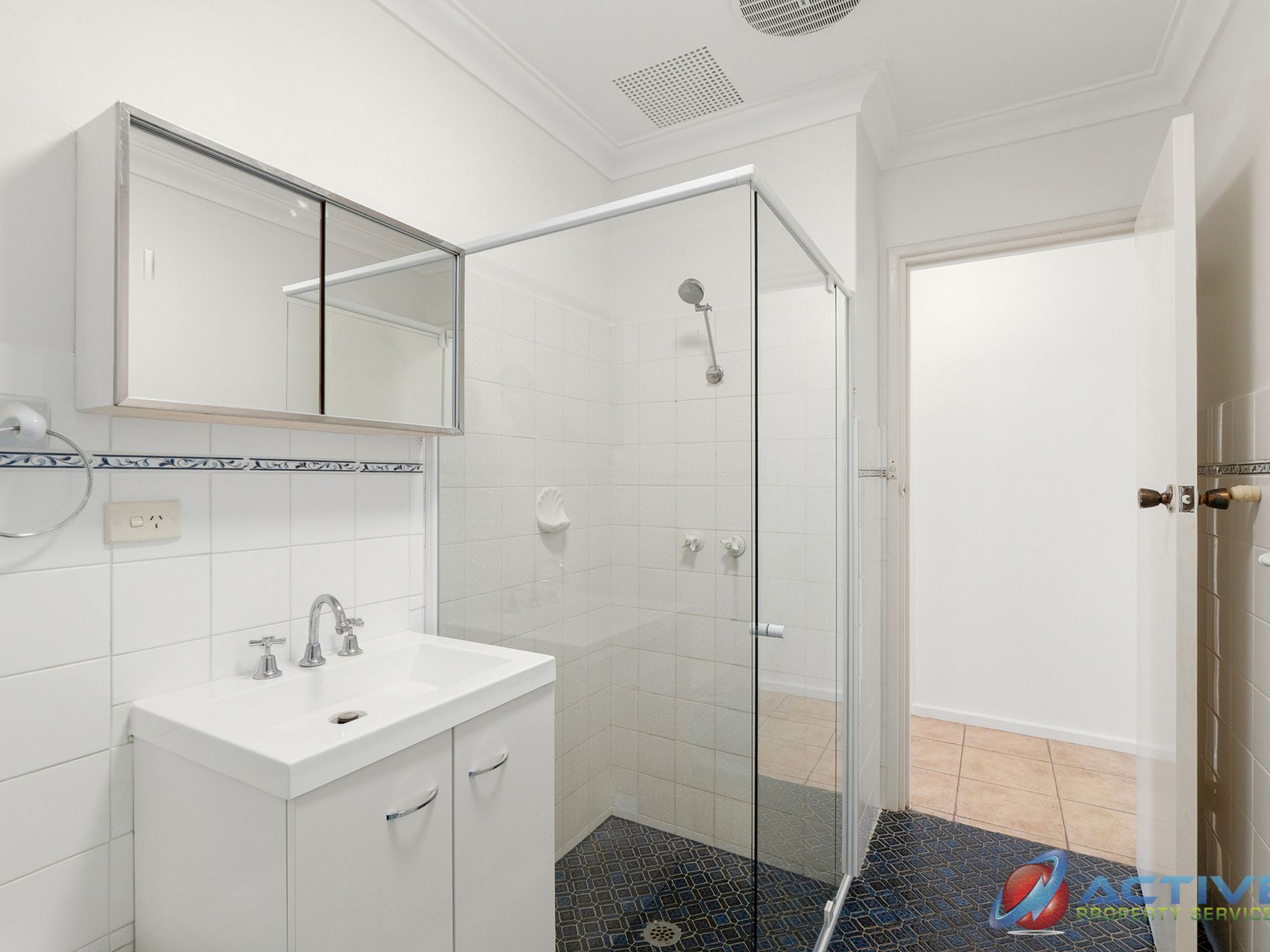 22 Coast Road, West Swan