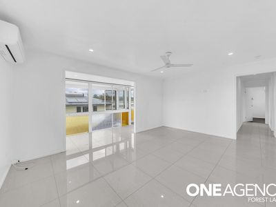 10  Cygnus Street , Inala