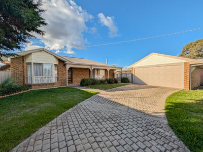12 Goyne Crescent, Swan Hill