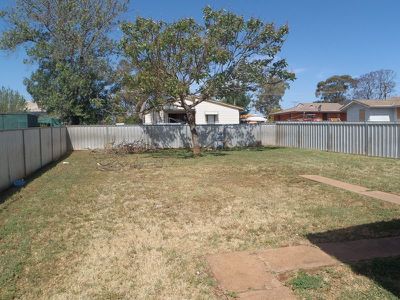 30 Armstrong Crescent, Dubbo