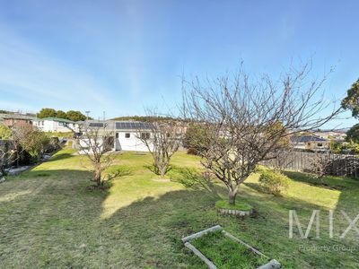 24 Heemskirk Street, Warrane