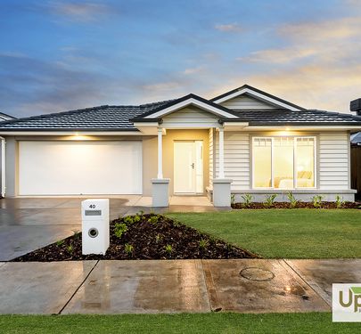 40 Burnbank Parade, Clyde North