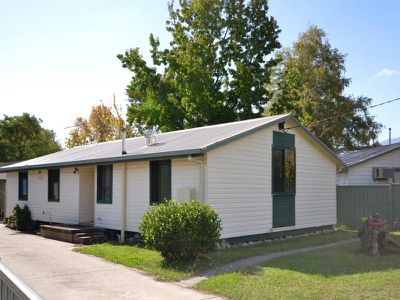 15 Freeburgh Avenue, Mount Beauty