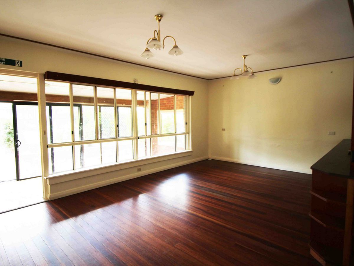 20 COOK STREET, Atherton