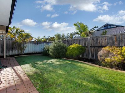 51 Vaucluse Crescent, Ellenbrook