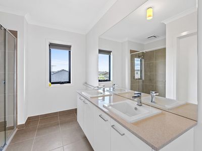 31 Bronze Street, Tarneit