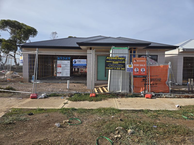 10 Floribunda Road, Tarneit