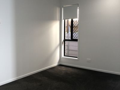 24 Eiger Street , Holmview