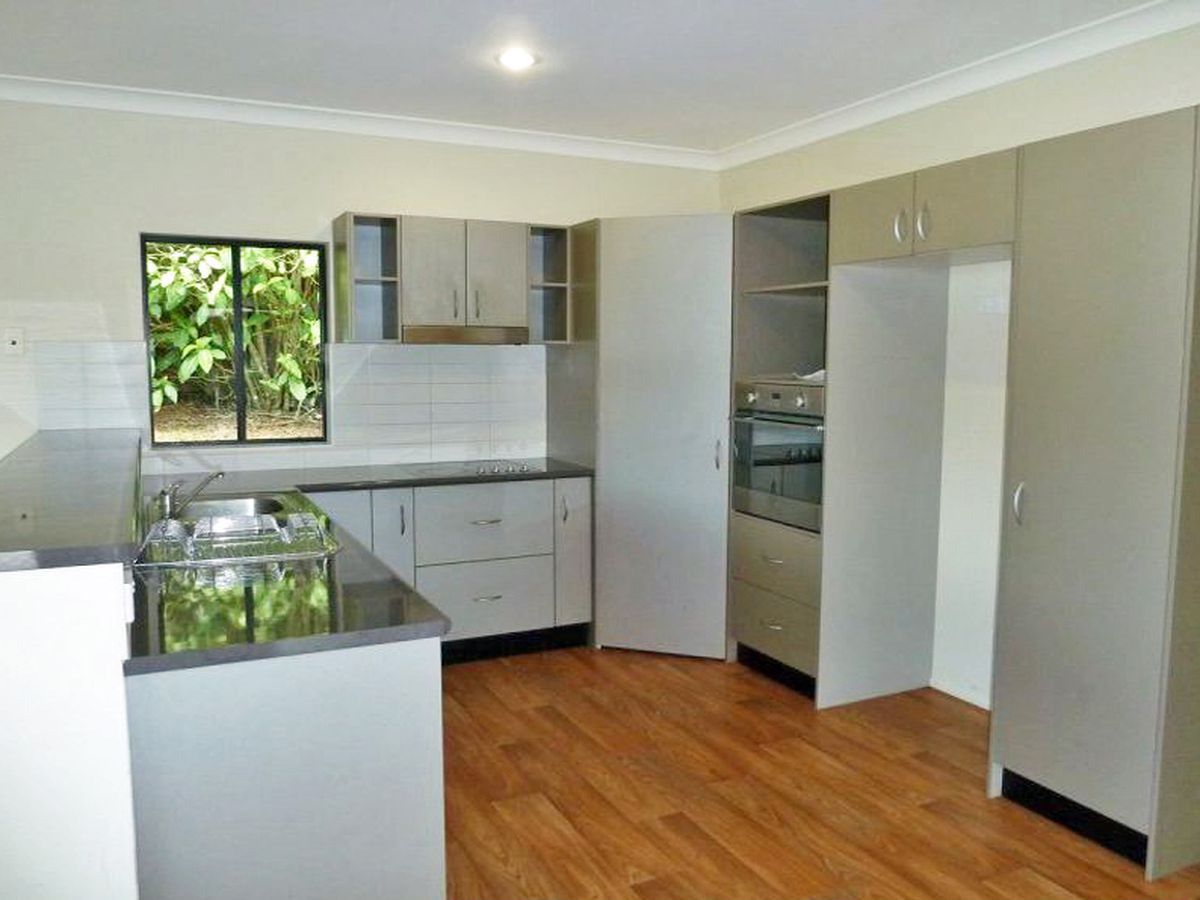 40 Storer St, Atherton