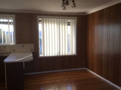 12 Avery Avenue, Mount Warrigal