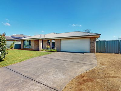 45 Lincoln Parkway, Dubbo