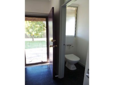 103 Lakeside Avenue , Mount Beauty