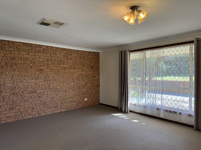 3 / 22 Barton Street, Parkes