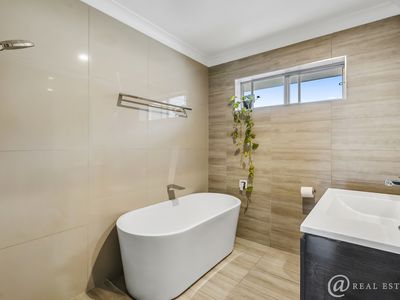 26 Meikleville Street, Meikleville Hill