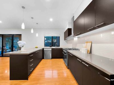 4 Tyler Crescent, Tarneit
