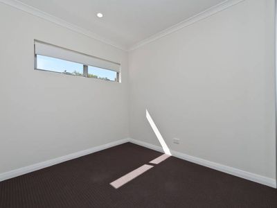 2/32 Tuckfield Way, Nollamara
