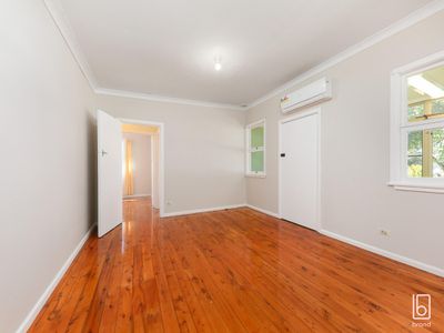 146-148 Manoa Road, Halekulani