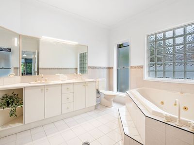 7 Creekview Street, Helensvale